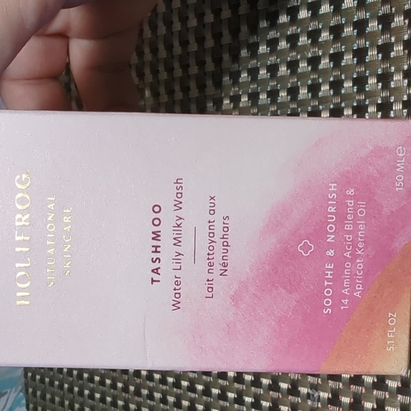 Holifrog Tashmoo water Lily milk wash - Picture 4 of 7